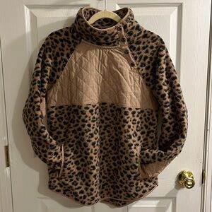 Women’s Abercrombie & Fitch Fleece Top